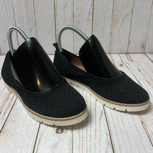 Life Stride Simply Comfort Slip On Black Fabric Shoes Women Size: 6.5